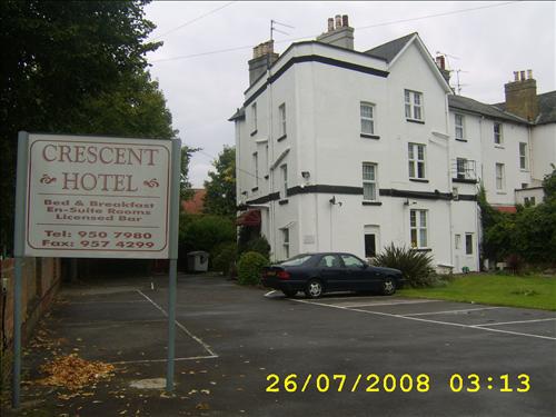 Crescent Hotel 2*