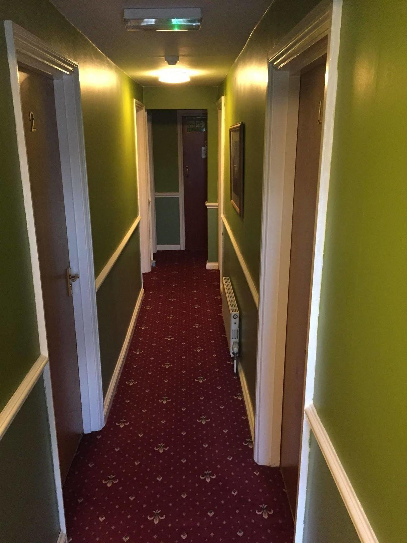 Hotel Crescent 2*